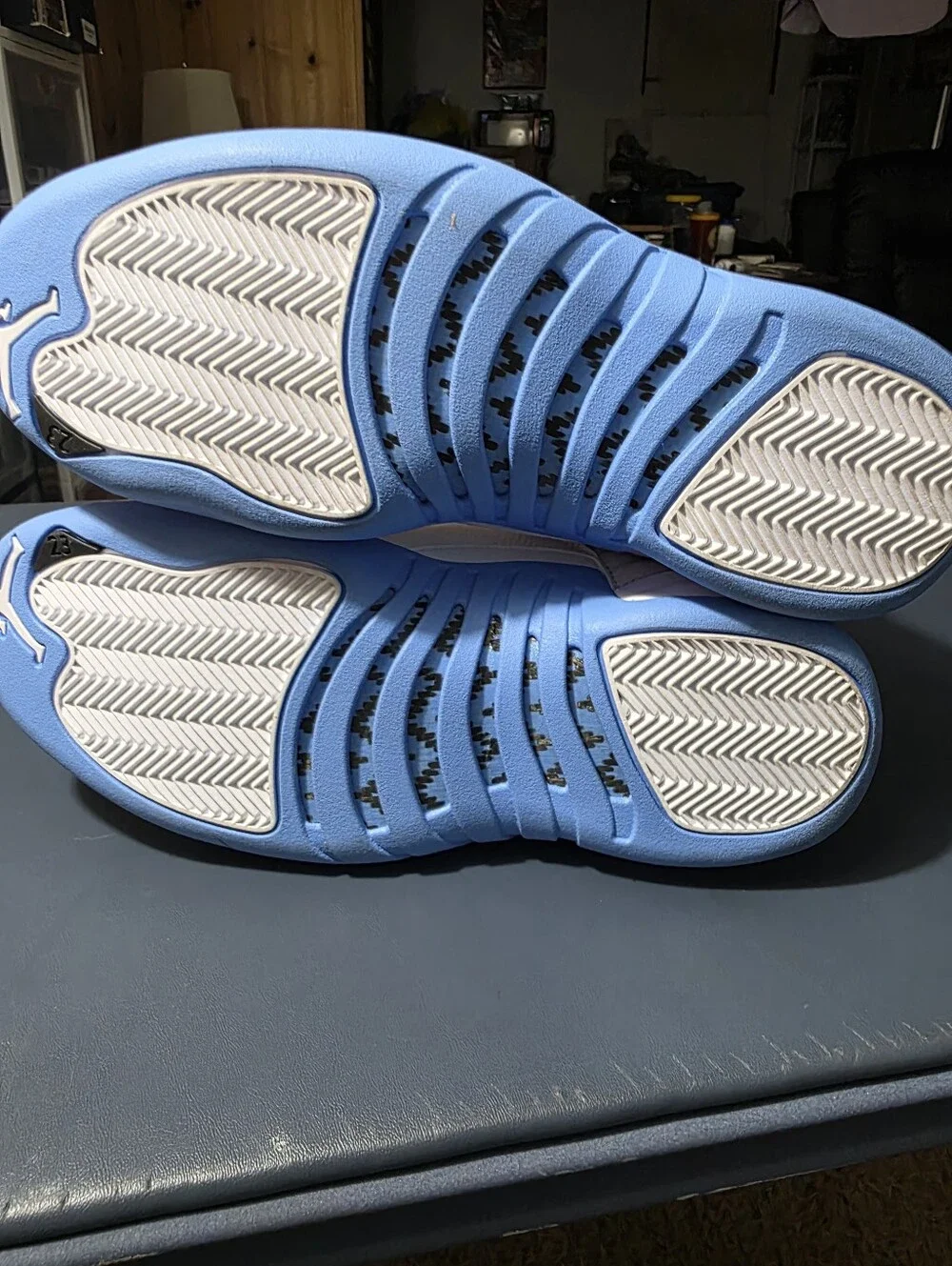 Jordan 12 Retro Melo White and Light Blue Sneakers Size 9.5m New. - Picture 5 of 6